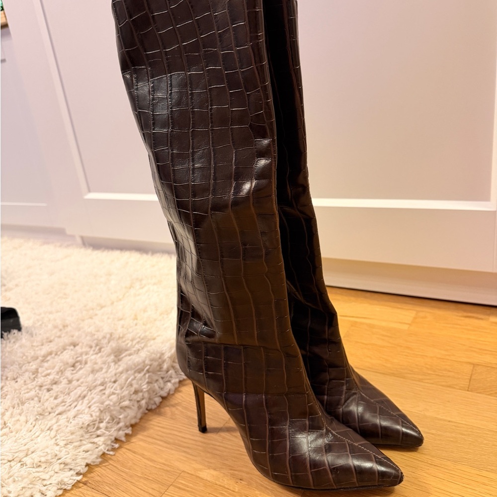 SCHUTZ Dark Brown Croc-Embossed Heeled Boots